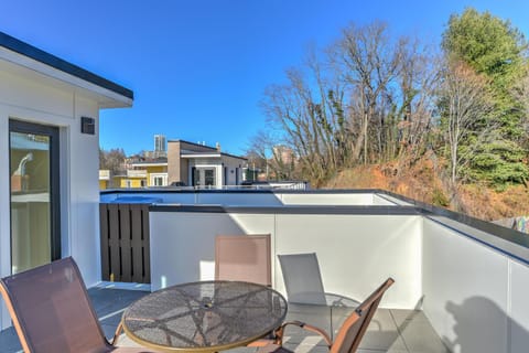 11 Bauhaus Townhome House in Asheville