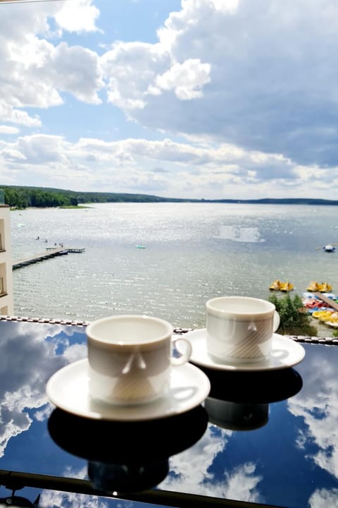 Day, Natural landscape, Coffee/tea facilities, Lake view