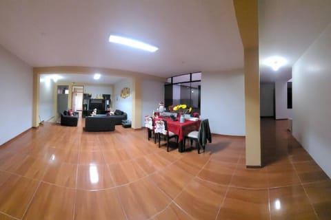 Departamento Familiar a 1 cuadra de la plaza Condominio in Oxapampa