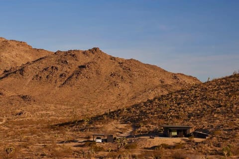 Pause House- PM - your break in Joshua Tree House in Yucca Valley