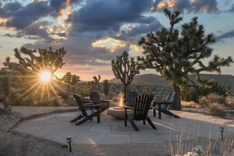 Skyline Ridge- Modern Residence w Sprawling Views Maison in Yucca Valley