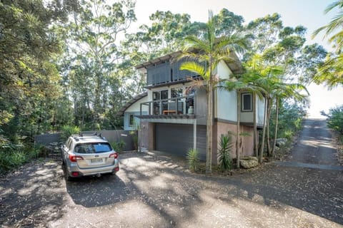 Relaxed Holiday Home - Moments to The Beach House in Huskisson