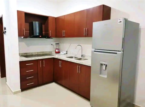 Kitchen or kitchenette, Communal kitchen, stove