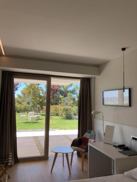 Bedroom, Garden view