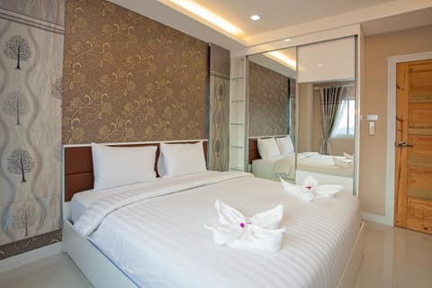 ROYAL GRAND PATTAYA Hotel in Pattaya City