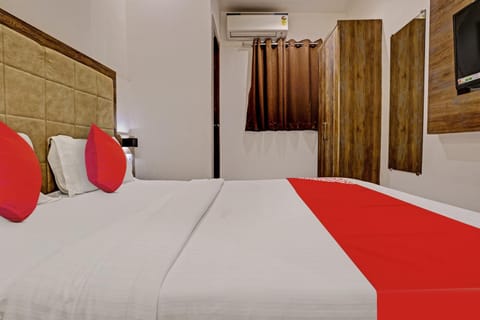 OYO Hotel Kishan Hotel in Mumbai