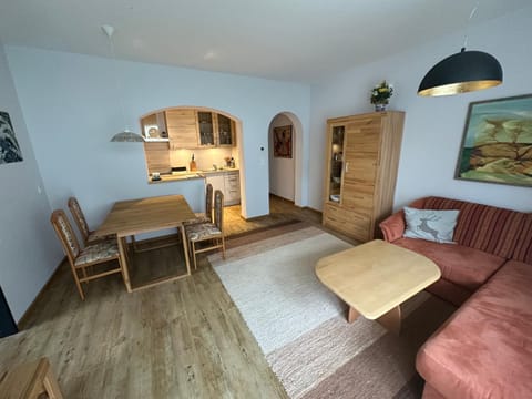 Top 1 Gartenwohnung Apartment in Kitzbuhel