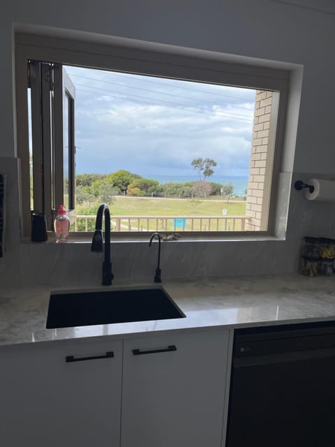 Oceanview Apartment in Woorim