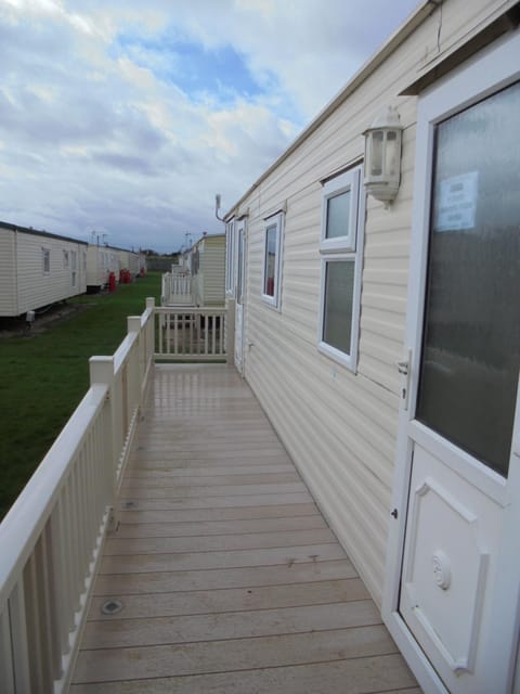 Property building, Balcony/Terrace