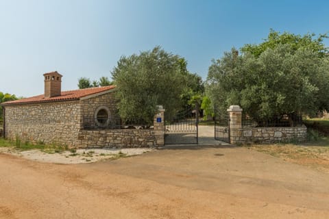 Holiday house ANNA, near the beach with huge private garden House in Istria County