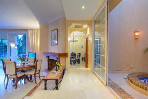 TV and multimedia, Balcony/Terrace, Living room, Dining area