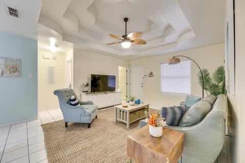 Welcoming Edinburg Apartment - Pet Friendly! Condo in Edinburg