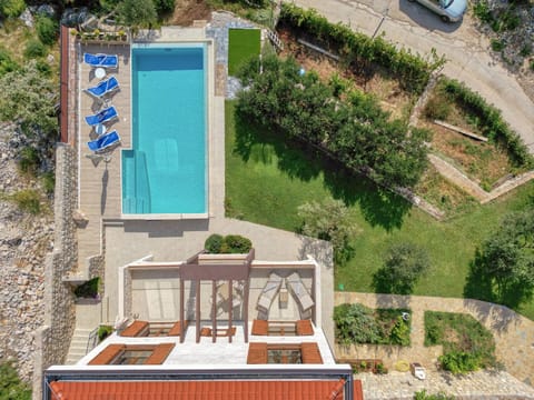 Bird's eye view, Balcony/Terrace, Garden view, Pool view, Swimming pool