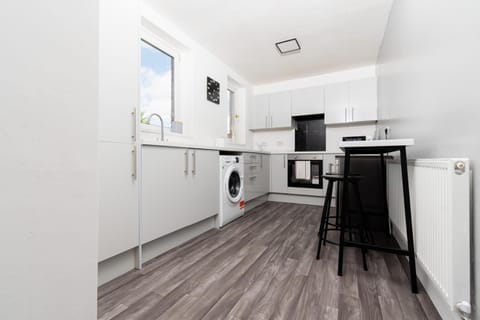 Kitchen or kitchenette, minibar, pet friendly, stove, toaster, washing machine