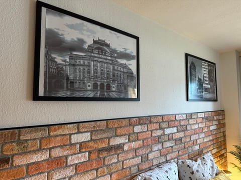 Moderne Ferienwohnung 5min vom Wasserschloss - Free WIFI & Netflix Apartment in Chemnitz