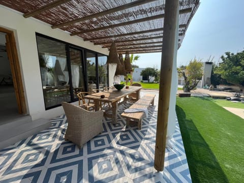 CasaNoa Luxury Villa Bed and Breakfast Villa in Xàbia