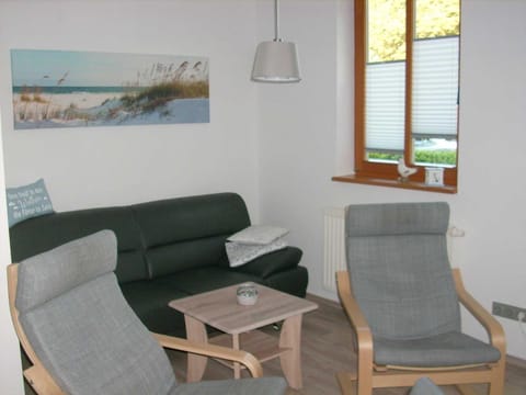 Ferienwohnung Strandvilla DH-78521 Apartment in Lubmin
