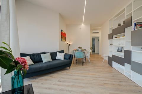 Modern Apartment in Arona - Happy Rentals Apartment in Arona