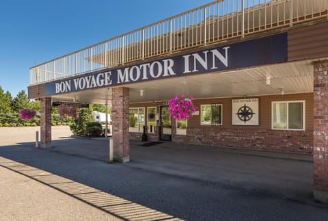 Bon Voyage Inn Motel in Prince George