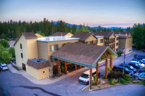 The Pine Lodge on Whitefish River, Ascend Hotel Collection Hotel in Whitefish