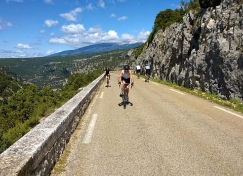 Neighbourhood, Natural landscape, Cycling, Mountain view, group of guests