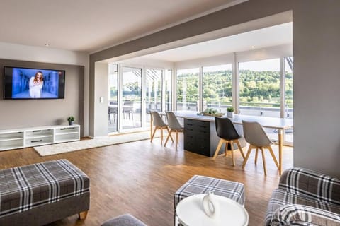 Stadthaus Neckarsulm serviced apartments – Penthouse Erlenbach Condo in Heilbronn