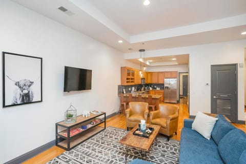 Loft Literally on Broadway Live Music & Bars Condo in East Nashville