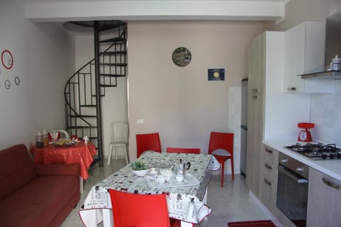 Kitchen or kitchenette, Living room, Dining area, Area and facilities