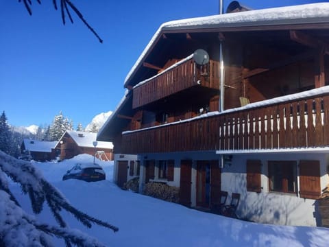 Les Sapins - Welcoming chalet for 14p with hot tub Maison in Châtel