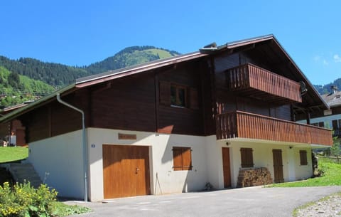 Les Sapins - Welcoming chalet for 14p with hot tub Casa in Châtel
