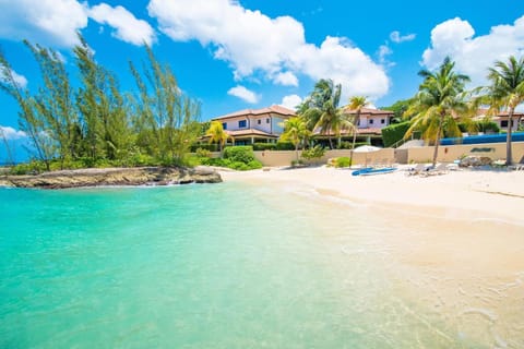 Casa Luna 16 by Grand Cayman Villas & Condos House in George Town