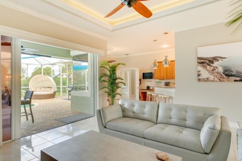 Port Charlotte Retreat with Lanai, Pool and Gas Grill! Casa in Port Charlotte