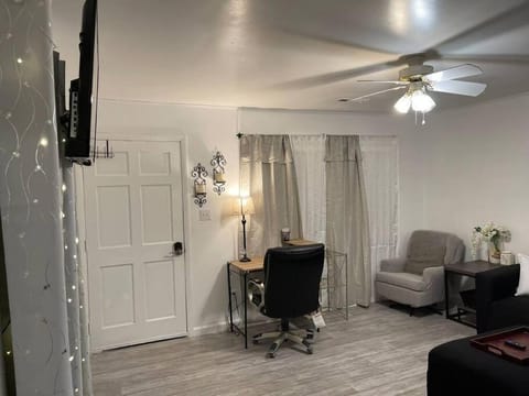 Comfort & Quiet in a central location Haus in Elizabeth City