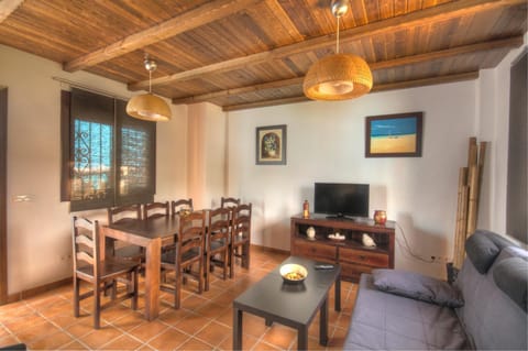 Living room, Dining area, City view, Mountain view