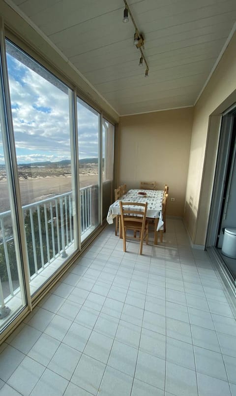 Appt T2 avec vue mer - Gruissan Apartment in Gruissan