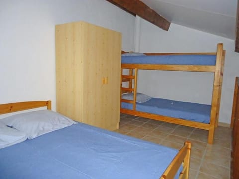 Bed, Photo of the whole room, Bedroom, bunk bed, wardrobe