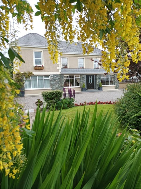 Property building, Garden view