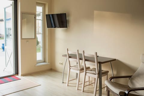 TV and multimedia, Dining area