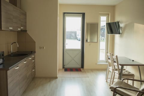 TV and multimedia, Kitchen or kitchenette, Dining area