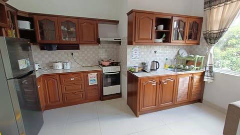 Kitchen or kitchenette, minibar, pet friendly, toaster, kitchen