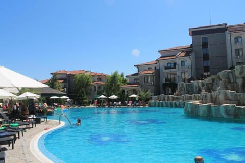 Large studio apartment , 4* spa resort, The Vineyards. Apartment in Burgas Province