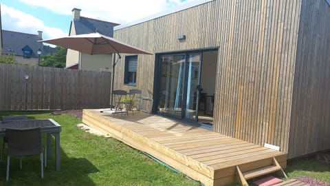 Day, Dining area, Garden view