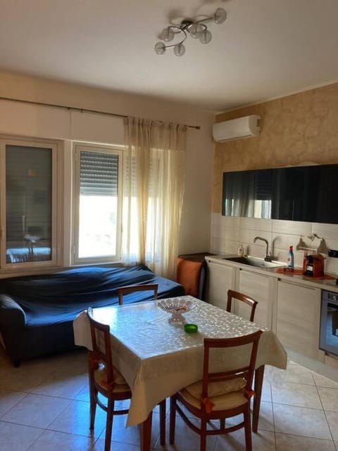 Appartamento centrale tre camere e tre bagni Apartment in Reggio Calabria