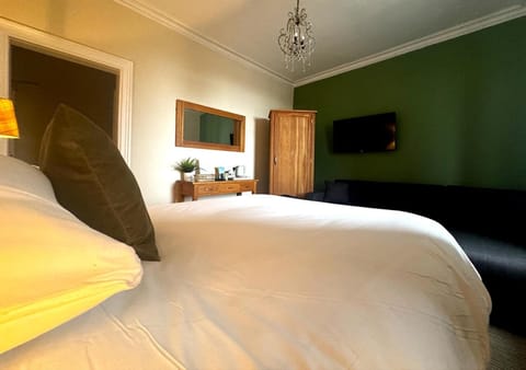 Station Lounge & Rooms Hotel in Clitheroe