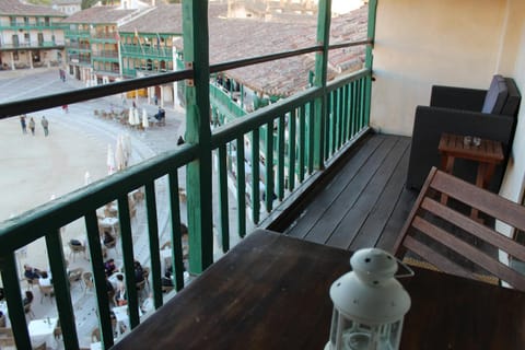 Balcony/Terrace, Photo of the whole room, Landmark view