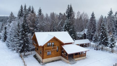 Property building, Natural landscape, Winter