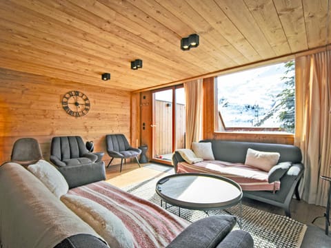 Chalet familial rénové avec jacuzzi, accès piste, ski room - FR-1-613B-42 Apartment in Les Allues