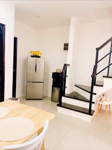 Masha Bear Residence Bed and Breakfast in Antipolo