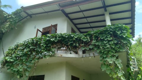 Osu Lena Habaraduwa Apartment in Southern Province