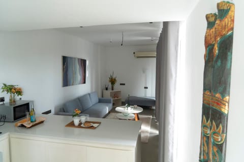 Communal lounge/ TV room, Kitchen or kitchenette